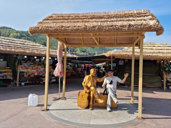 Hwagaejangteo Market 2