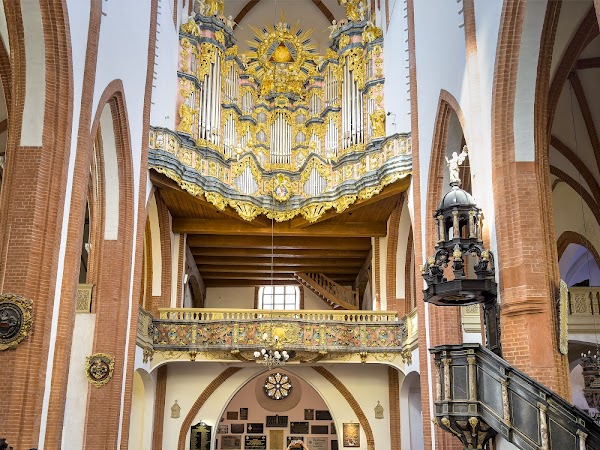 St Elizabeth of Hungary Roman Catholic parish 4