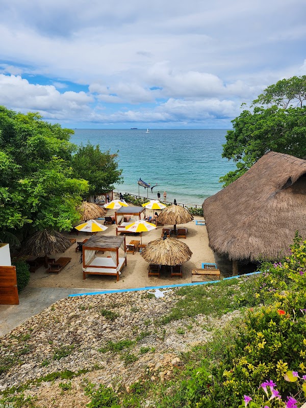 Baia Bella Beach Club 3