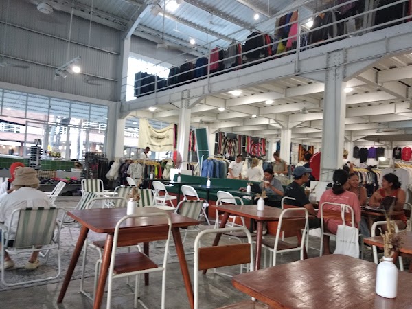 Lestari Thrift Shop & Cafe Bali 5