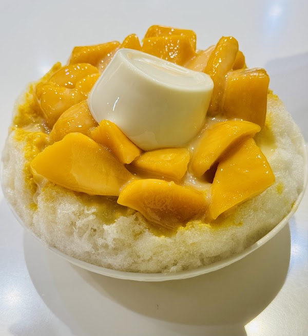 Lung Tu Shaved Ice Specialist 5