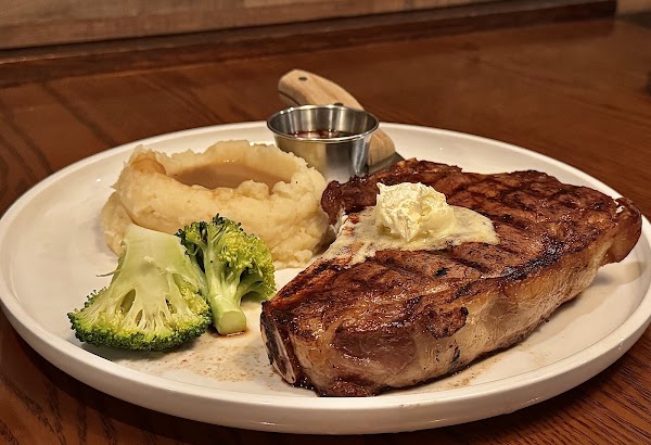 Lone Star Steakhouse 5