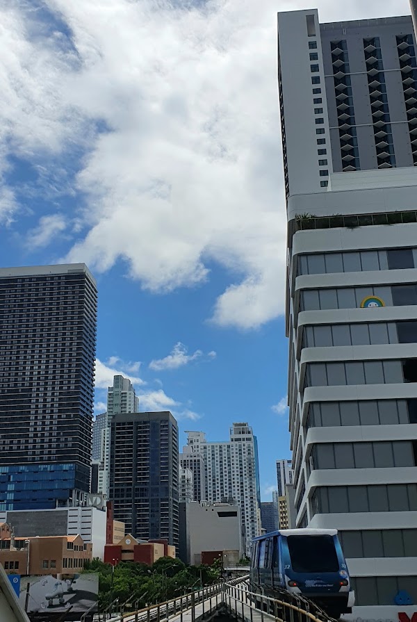 Miami Avenue Metromover Station 4