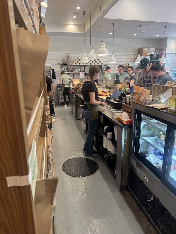 Verveine Cafe & Bakery 2