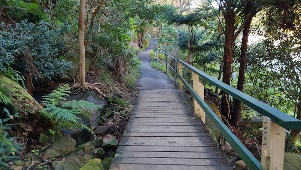 Cremorne Point Garden And Walk