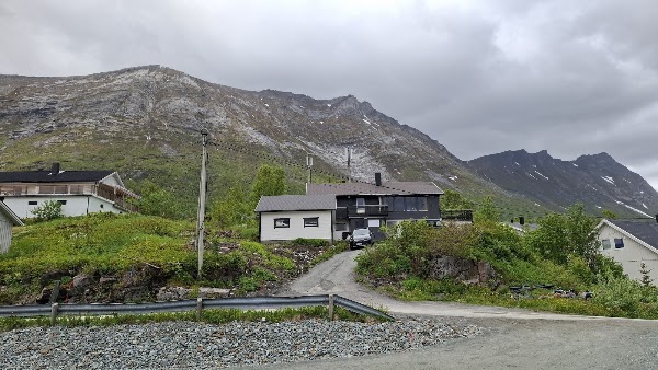 Storm Hotel Senja 1