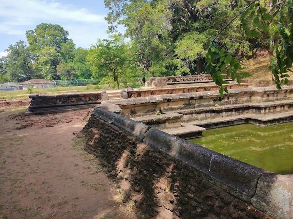 Polonnaruwa Ancient City 5