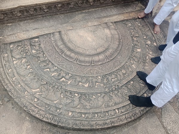 Polonnaruwa Ancient City 3