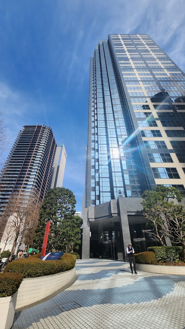 Shinjuku Square Tower