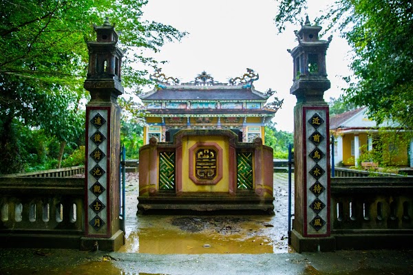 Alba Thanh Tan Hot Spring