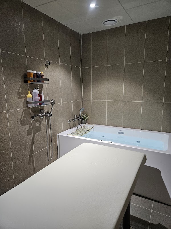 明洞 1人アカスリ ONA 2号店 Women only Korean Bodyscrub Spa 2nd in myeongdong 3