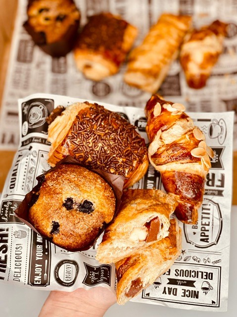 Klein's Bakery & Cafe (Buena Park) 4