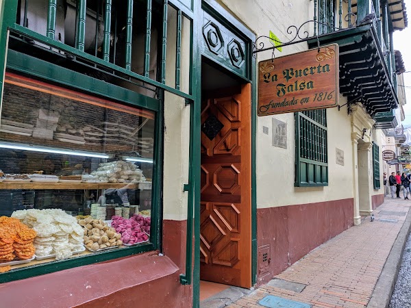 La Puerta Falsa Restaurant 1
