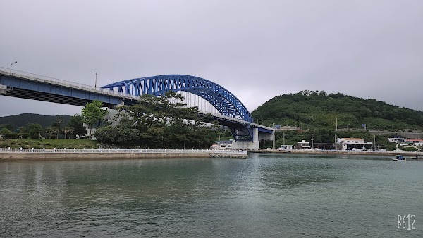Tongyeong Daegyo Bridge 1