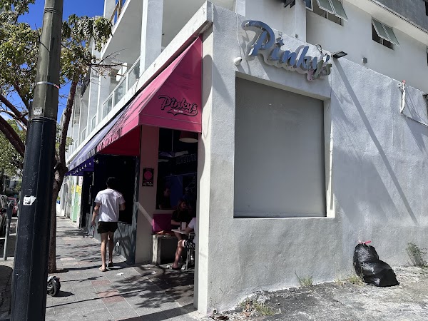 Pinky’s Condado