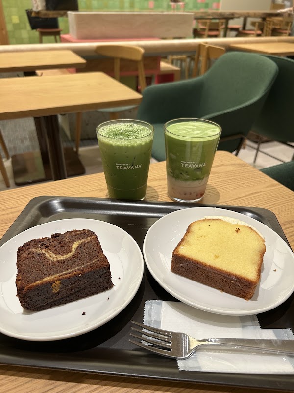 Starbucks Coffee - Ginza Marronnier-dori Street (Teavana™) 5
