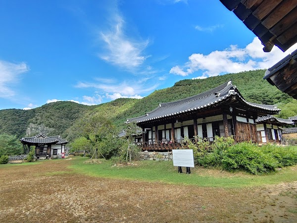 Nongam Jongtaek