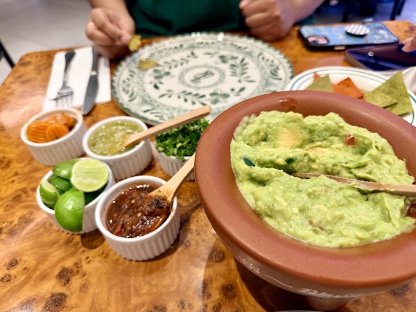 Los Panchos Restaurant 2