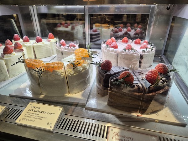CACHI Flower Cafe Gangnam 3