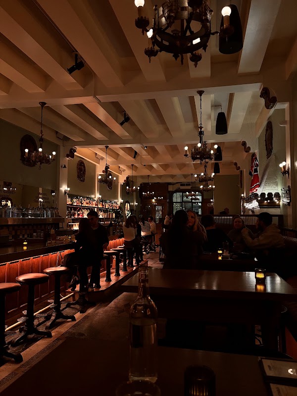 Bar Dominion 4