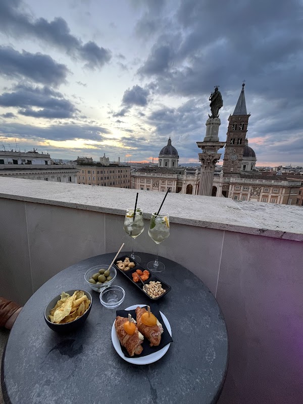 La Terrazza dei Papi Rooftop Restaurant 4