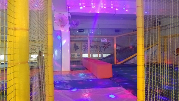 Wow Jumping Kids Cafe 3