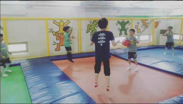 Wow Jumping Kids Cafe 2