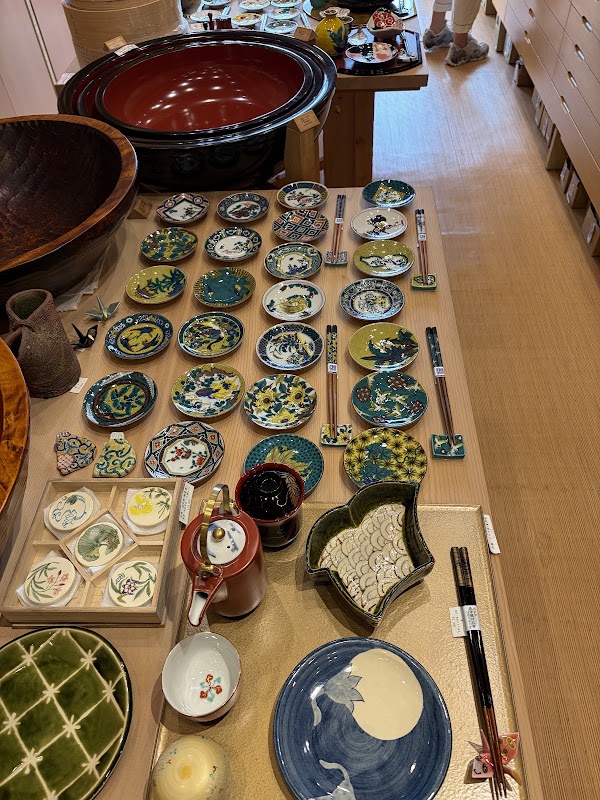 Hitsuru Ceramics 3