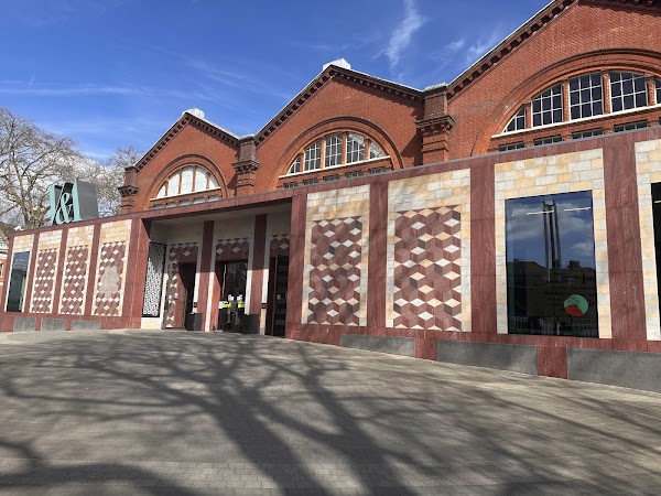 Young V&A