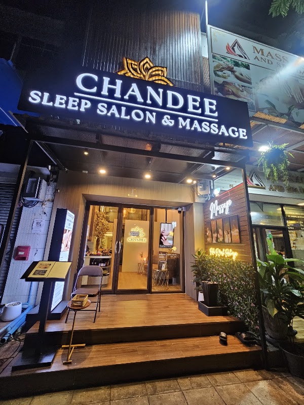 Chandee Head Spa & Massage (Silom) 4