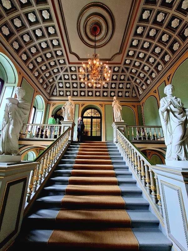 Ehrenburg Palace 2