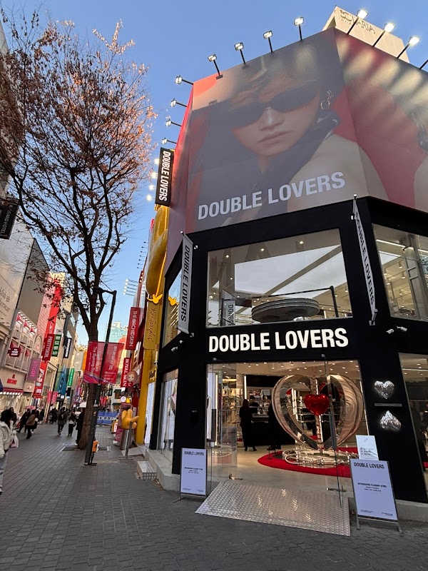 DOUBLE LOVERS MYEONGDONG FLAGSHIP STORE 4