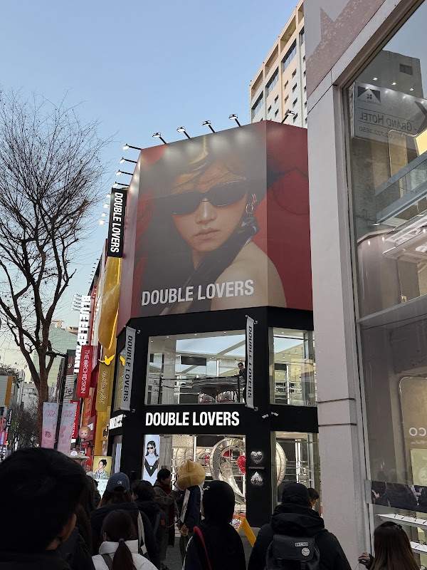 DOUBLE LOVERS MYEONGDONG FLAGSHIP STORE 2