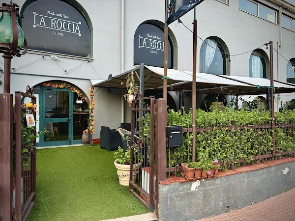 Pizzeria La Roccia
