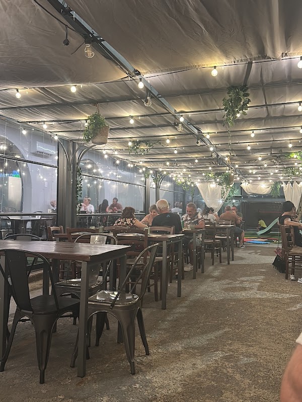 Pizzeria La Roccia 2