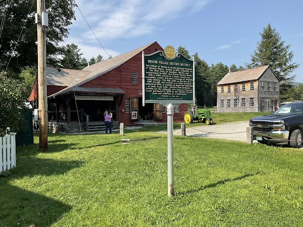 Farrar-Mansur House & Museum 5