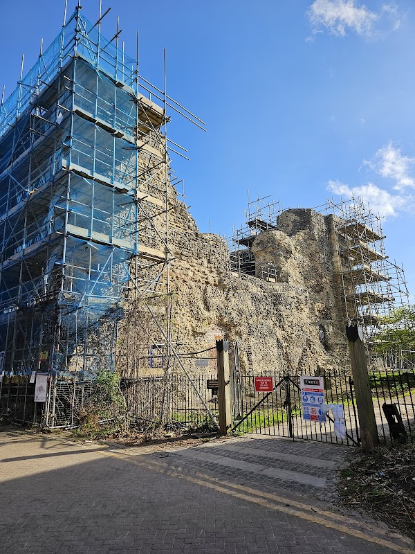 Canterbury Castle 3