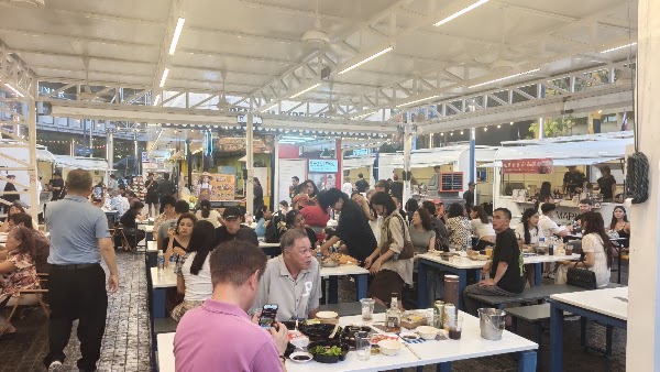 Johnny Market Ekkamai 2