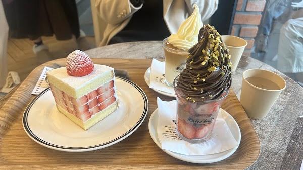Seongsu Cafe Rafre Fruit | 圣水 Rafre果实咖啡店 | 성수 카페 라프레플루트 2