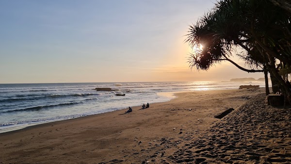 Pantai Kelecung 4