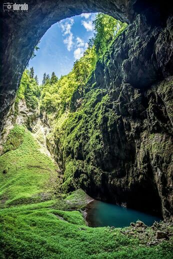 Macocha Gorge 1
