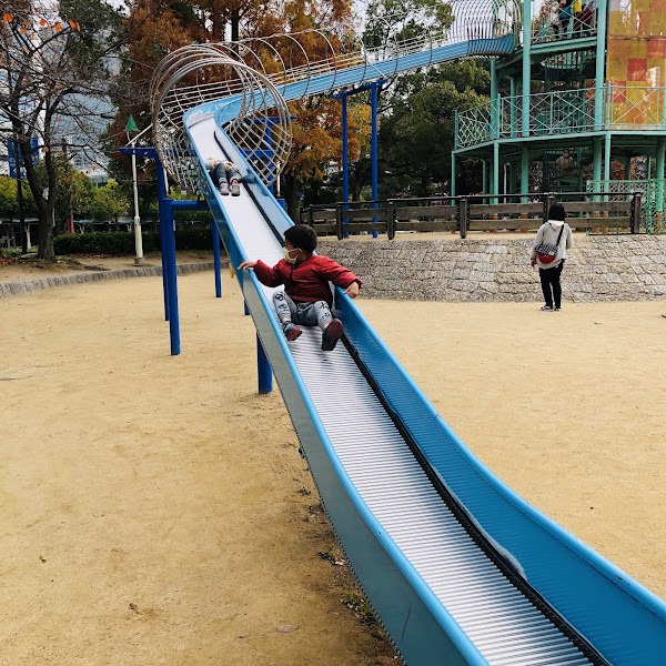Osaka Castle Playground 4