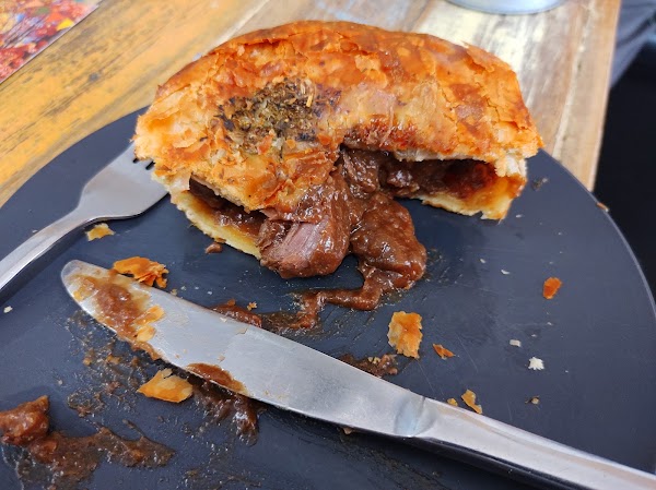 Gum Tree Pies Bright 5