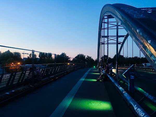 Modersohnbrücke 5