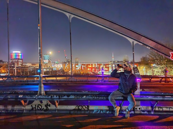 Modersohnbrücke 3