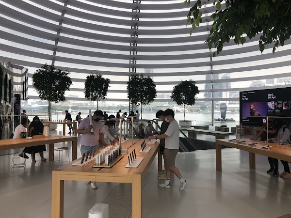 Apple Marina Bay Sands 3