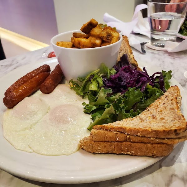 Evviva Breakfast and Lunch 3