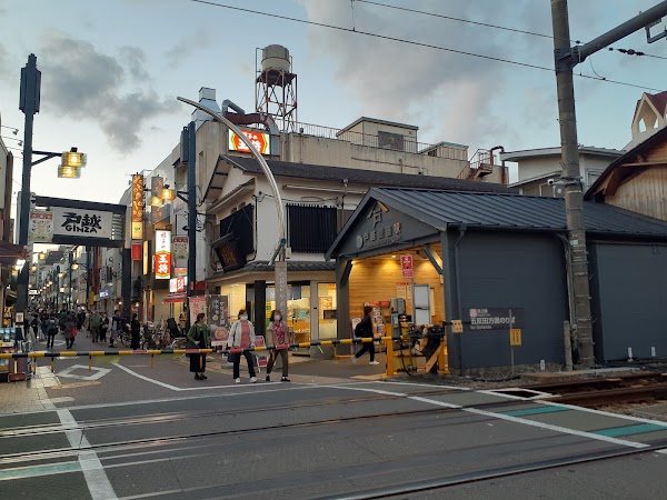 Togoshi-Ginza Station 4