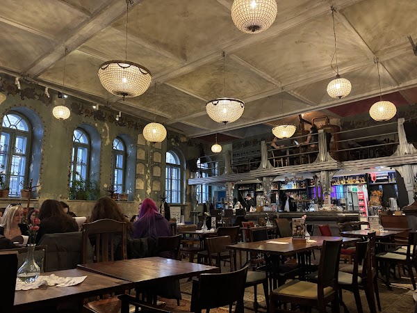 HEVRE | Bar & Restaurant 2