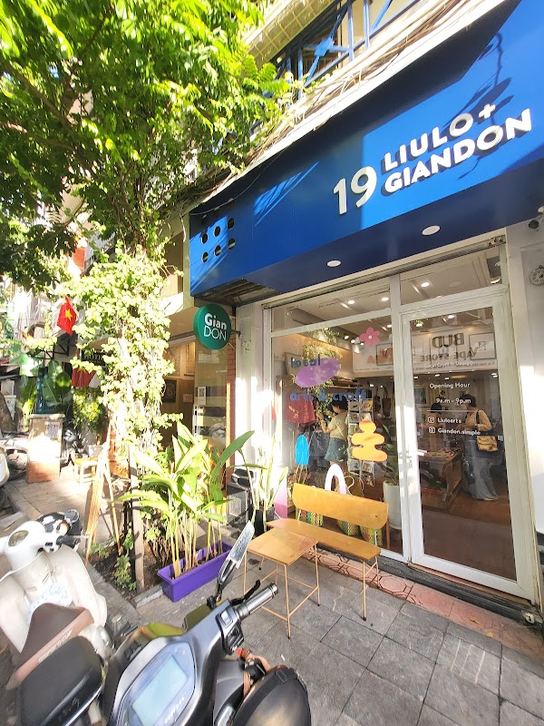 Líu Lô Arts Chân Cầm